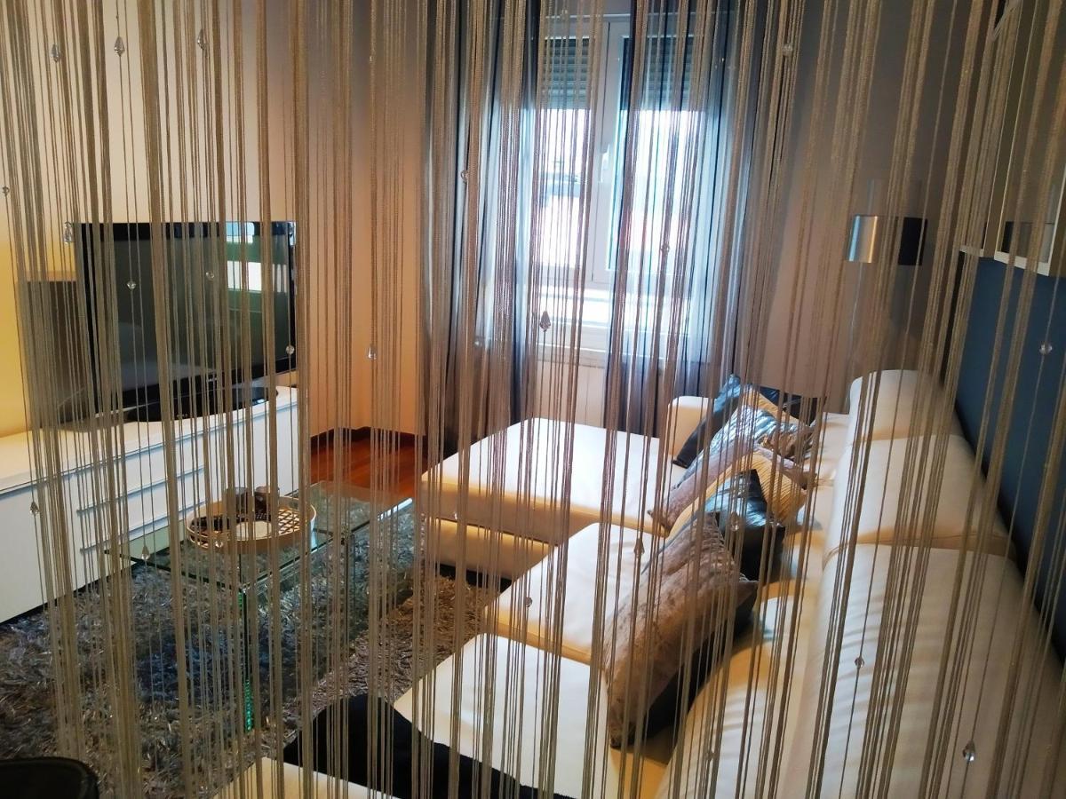 Opera Duplex Junto Al Teatro Campoamor Овьедо Экстерьер фото